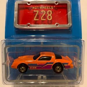 Vintage Hot Wheels Park N Plates Z28
